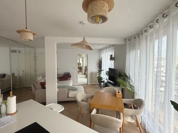 Appartement 83m2, terrasse, 3 chambres