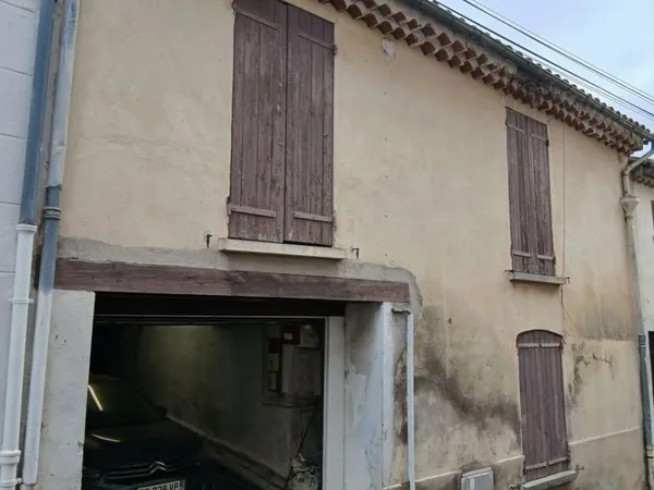 STE TULLE, MAISON DE VILLE DE 5 PIECES DE 125m² HABITABLES, PLUS GARAGE, CAVES & ATELIER