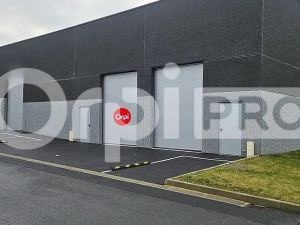 Local commercial 215 m²