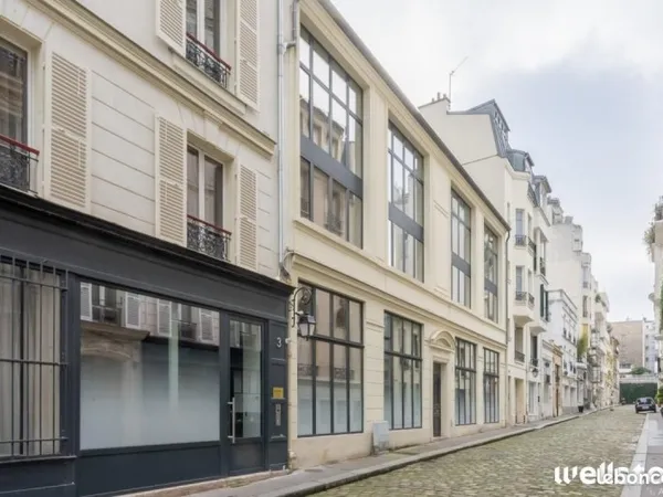 Bureau 552 m²