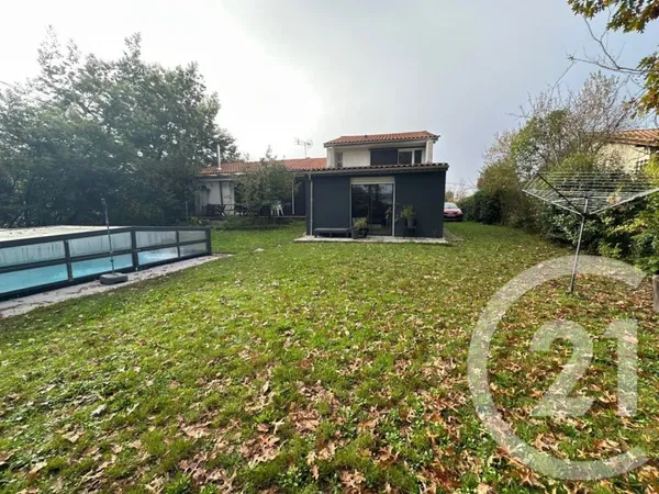 Maison 6 pièces 147 m²
