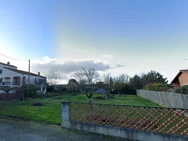 Saint Hilaire Terrain à bâtir de 759 m2