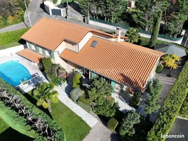 Maison 5 pièces 162 m²