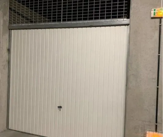 Pertuis - Garage sous-sol 19m2