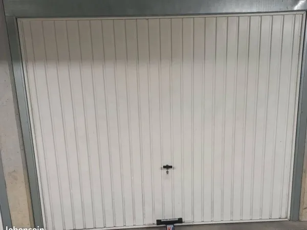 Garage / Box fermé sécurisé, à Castelnau-Le-Lez accès facile
