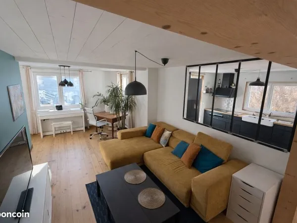 Maison individuelle - Vue montagnes & Suisse - Jardin & suite parentale - Quartier calme
