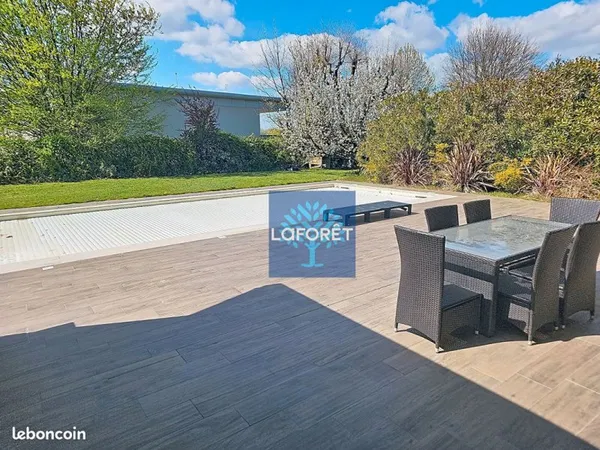 Maison 6 pièces 140 m²
