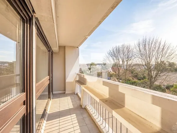 Appartement Rueil Malmaison 4 pièce(s) 75 m²