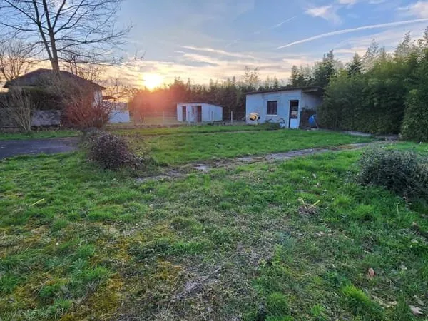 BORDES, A VENDRE Terrain plat constructible de 357 m²