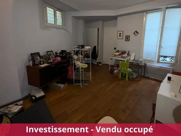 Appartement 2 pièces au 3ème étage vendu loué