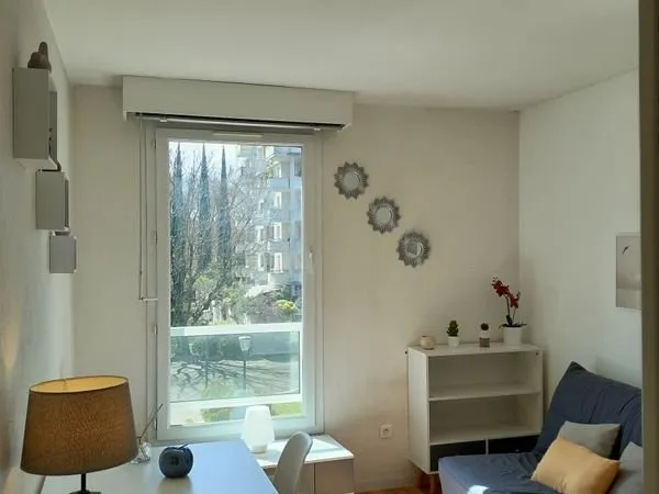Studio meublé centre ville - 16 m² - avec parking