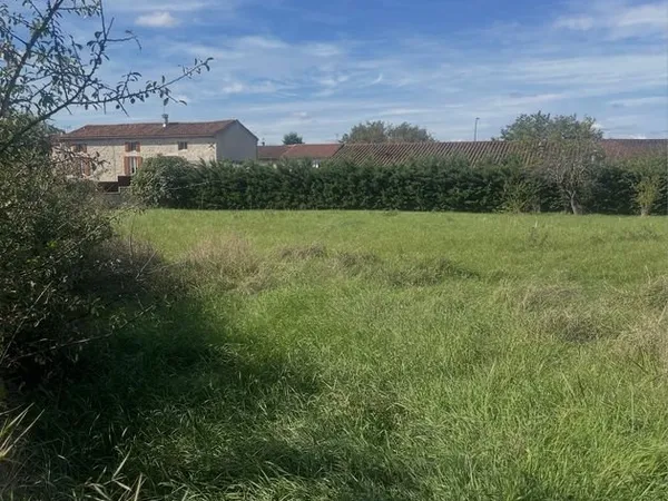Terrain 600 m² Castres