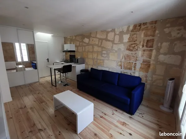 Studio 23 m2 (bdx centre - place amedee larrieu) 675 cc bail etudiant 9 mois