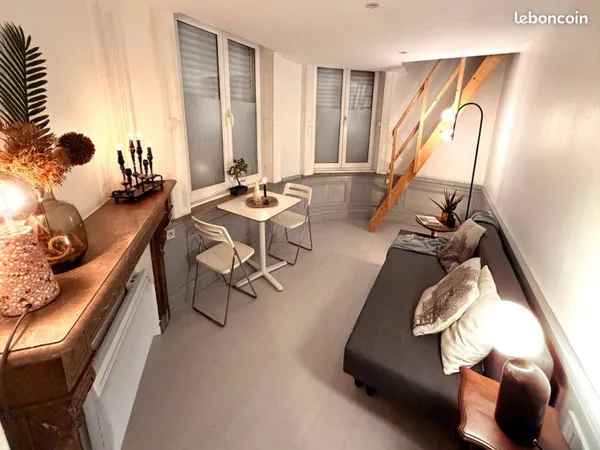 Studio avec Mezzanine dans immeuble bourgeois hyper centre