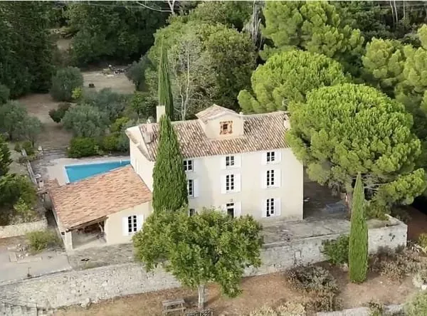 TOURTOUR- Bastide d'exception à vendre en Provence - Domaine privé, authenticité et élégance