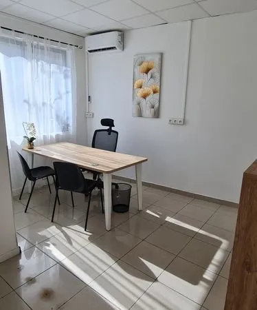 🌟 Bureaux Équipés & Climatisés à Jarry - Sud Jarry🌟Baisse de tarif
