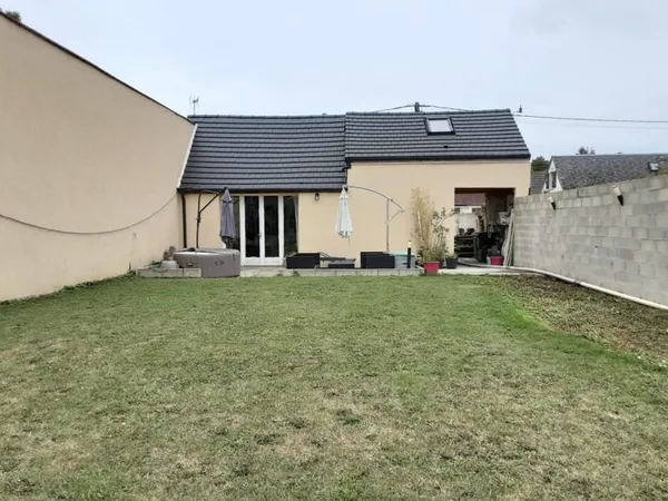 Maison 4 chambres avec local commercial