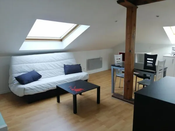 *Studio meublé à louer sur Metz centre