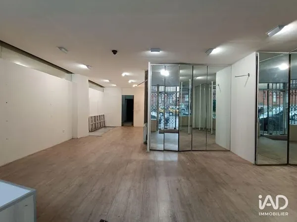 Commerce 88 m²