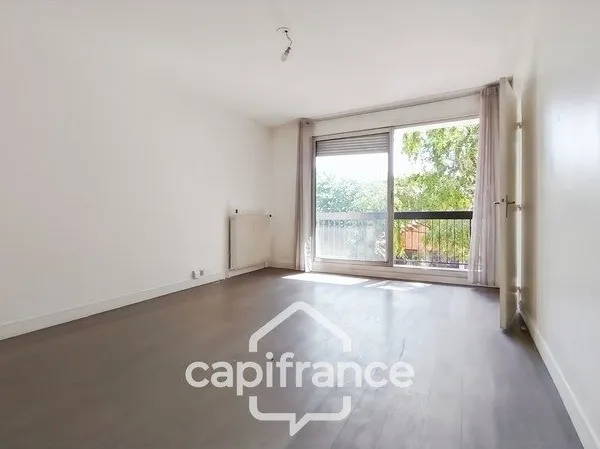 A 10 mn Centre-Ville-Proche bords de Marne- A vendre appartement 4 pièces-2 chambres-traversant- San