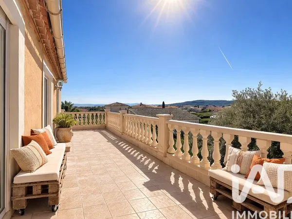 Maison 7 pièces 194 m²