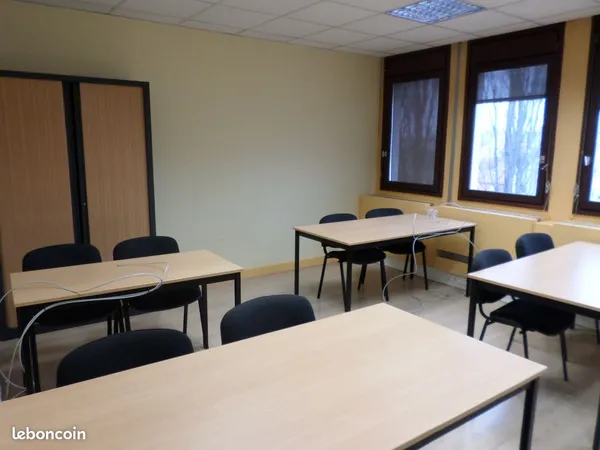 Salle 27m²