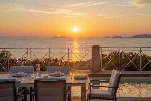 Villa 7 pièces 185 m²