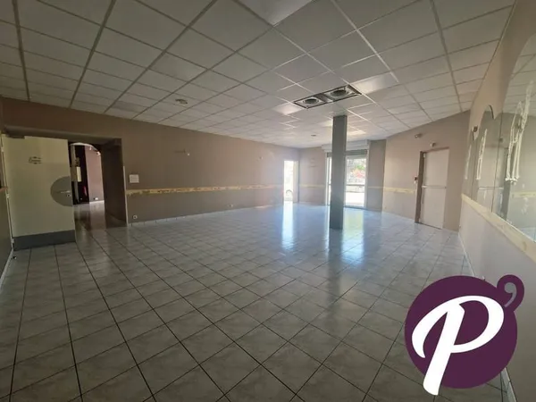 Local 250 m²