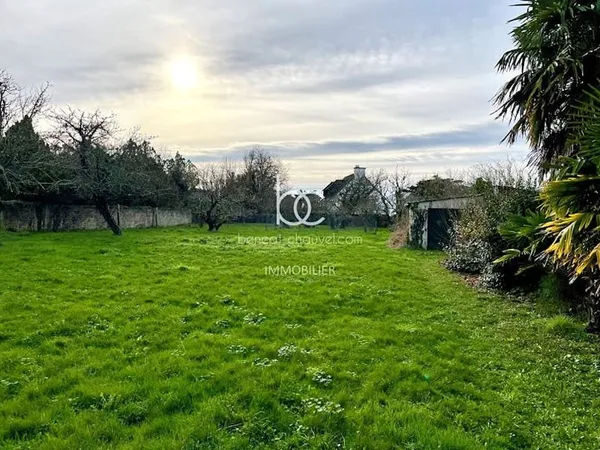 Terrain 854 m²