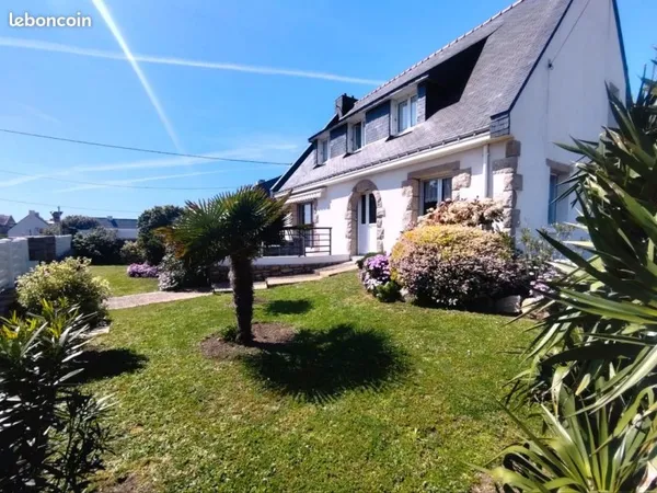 Maison 7 pièces- Portivy