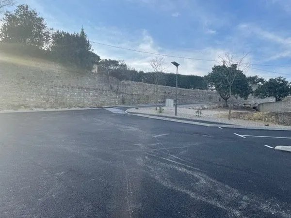 Terrain 536 m²