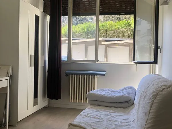 Studette meublée 11 m2 Ville d'Avray