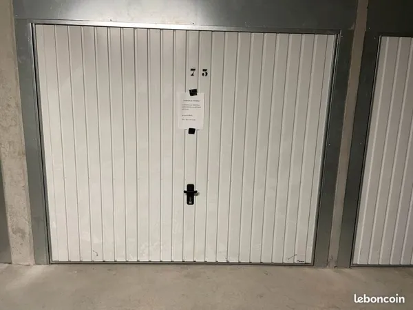 Vends box fermé sous sol