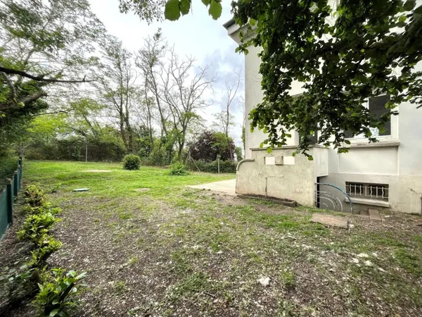 Saint-Loubès - Ensemble immobilier vendu loué - rentabilité immédiate