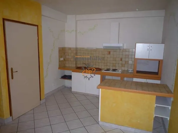 Location appartement St Affrique, La Poste