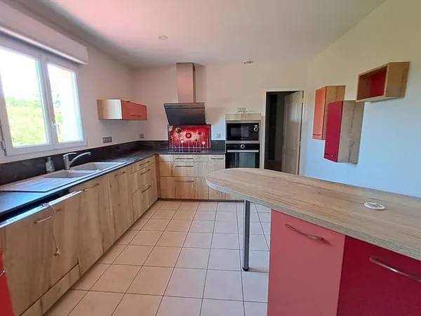 Maison 5 pièces 154 m²