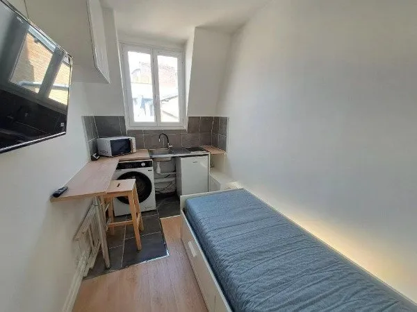 Studio / 10m² / Pereire (Ligne 3)