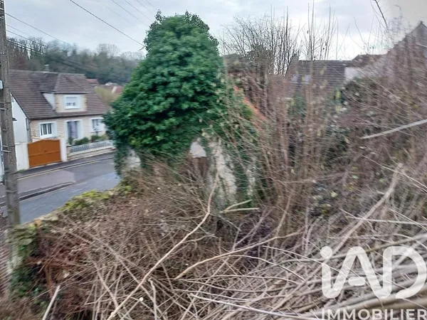 Terrain 1007 m²