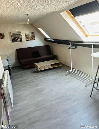 Studio au centre ville à Rue Megevand 360 E CC