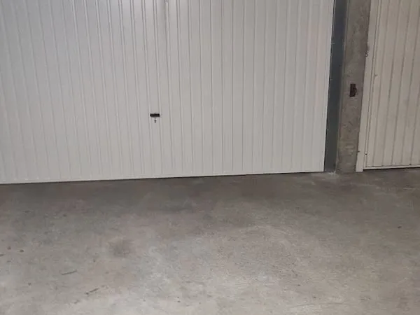 Stationnement Location Lyon   140€