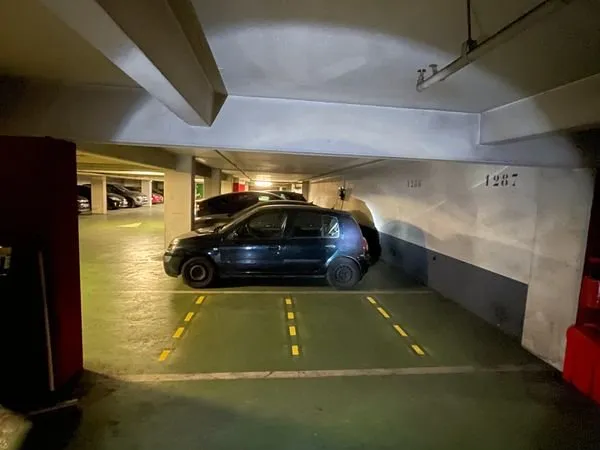 📍 à vendre - place de parking