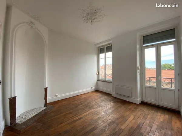 F2 rue Raymond Poincaré