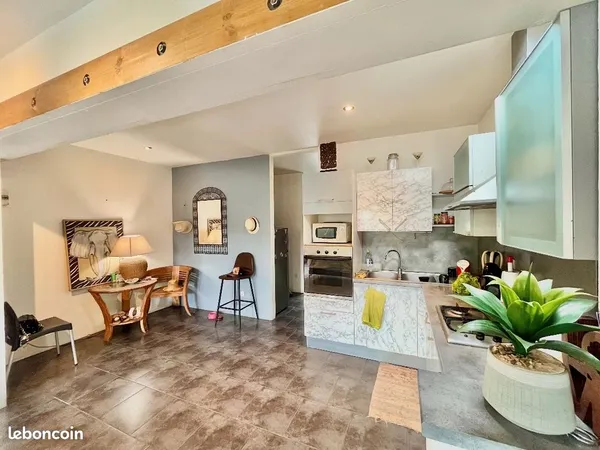 Maison 13 pièces 250 m²