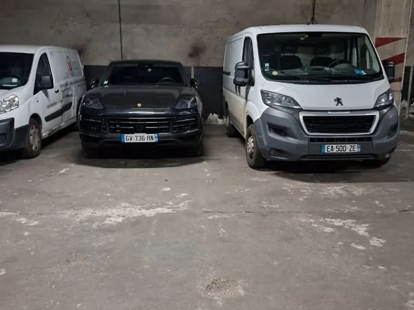 Location parking Camion