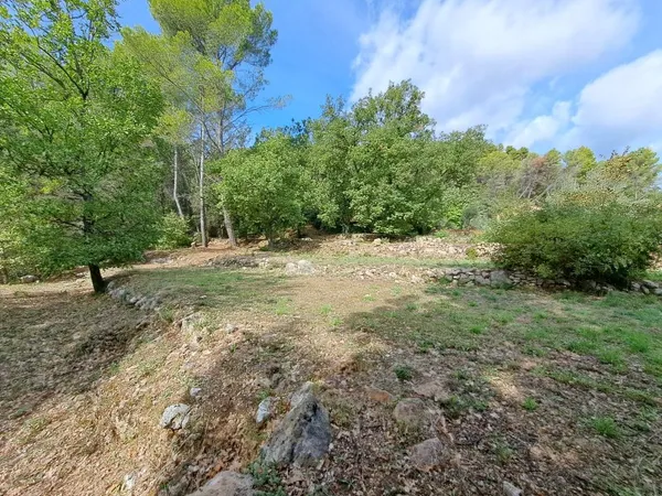 Terrain à bâtir à Salernes (83)