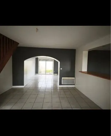 Maison mitoyenne à louer
