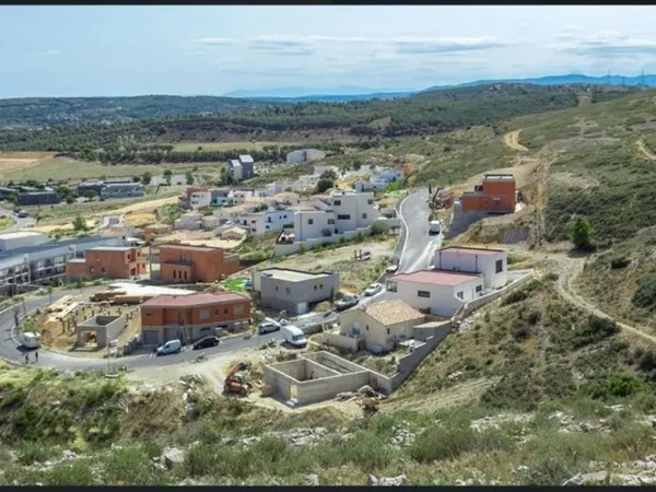Terrain 643 m²