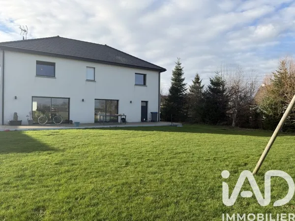 Maison 5 pièces 230 m²