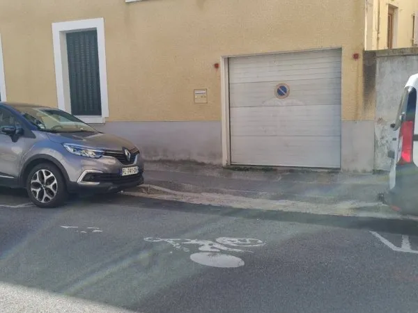 Parking 20 m²