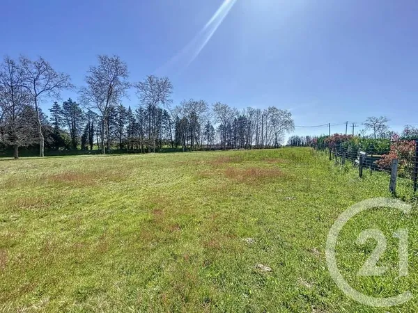 Terrain 1658 m²